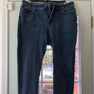 Gloria Vanderbilt jeans